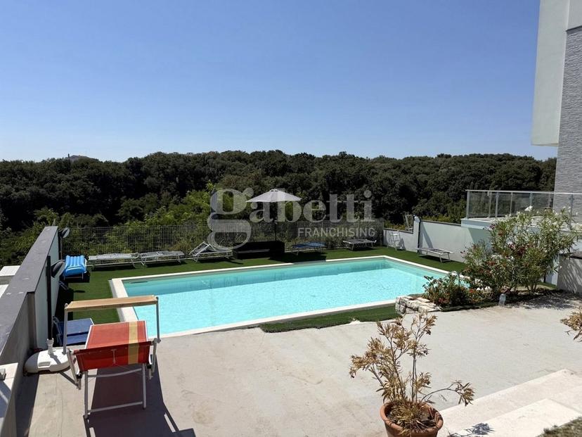 Trilocale in Via Ponza , Termoli