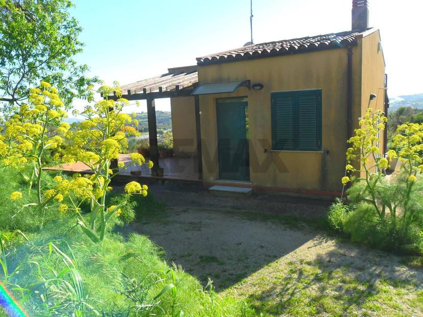 Villa in Via Due Fontane 122, Caltanissetta — foto 2 di 5