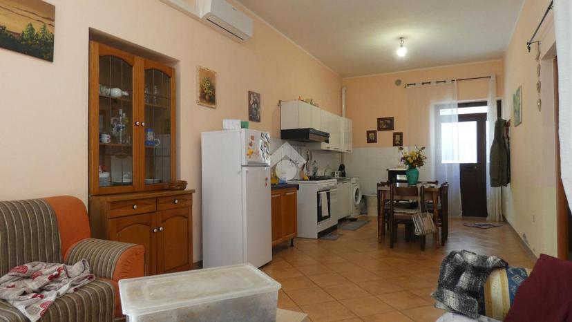 Trilocale in Via Taranto 55, Rocca Imperiale — foto 5 di 5