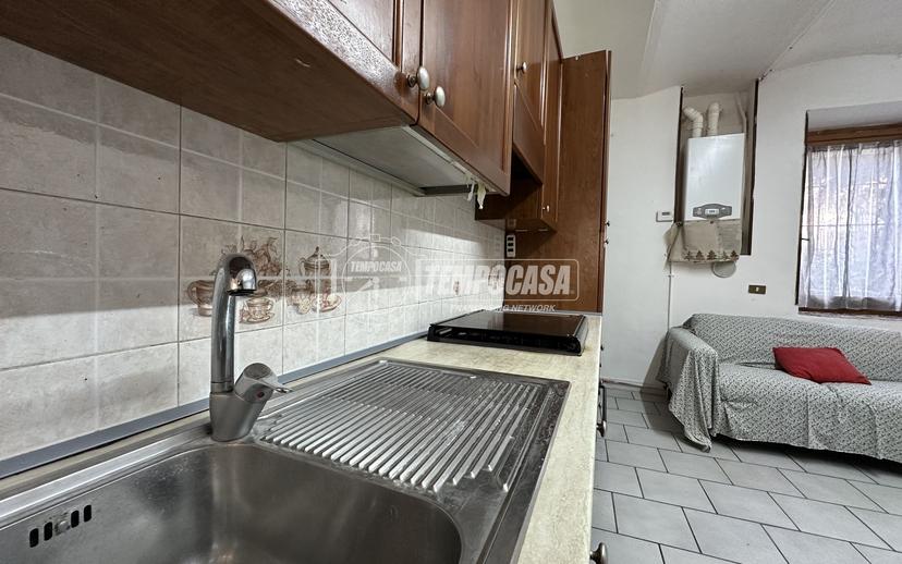 Bilocale in Piazza Silvio Pellico 4/H, Merate — foto 4 di 5