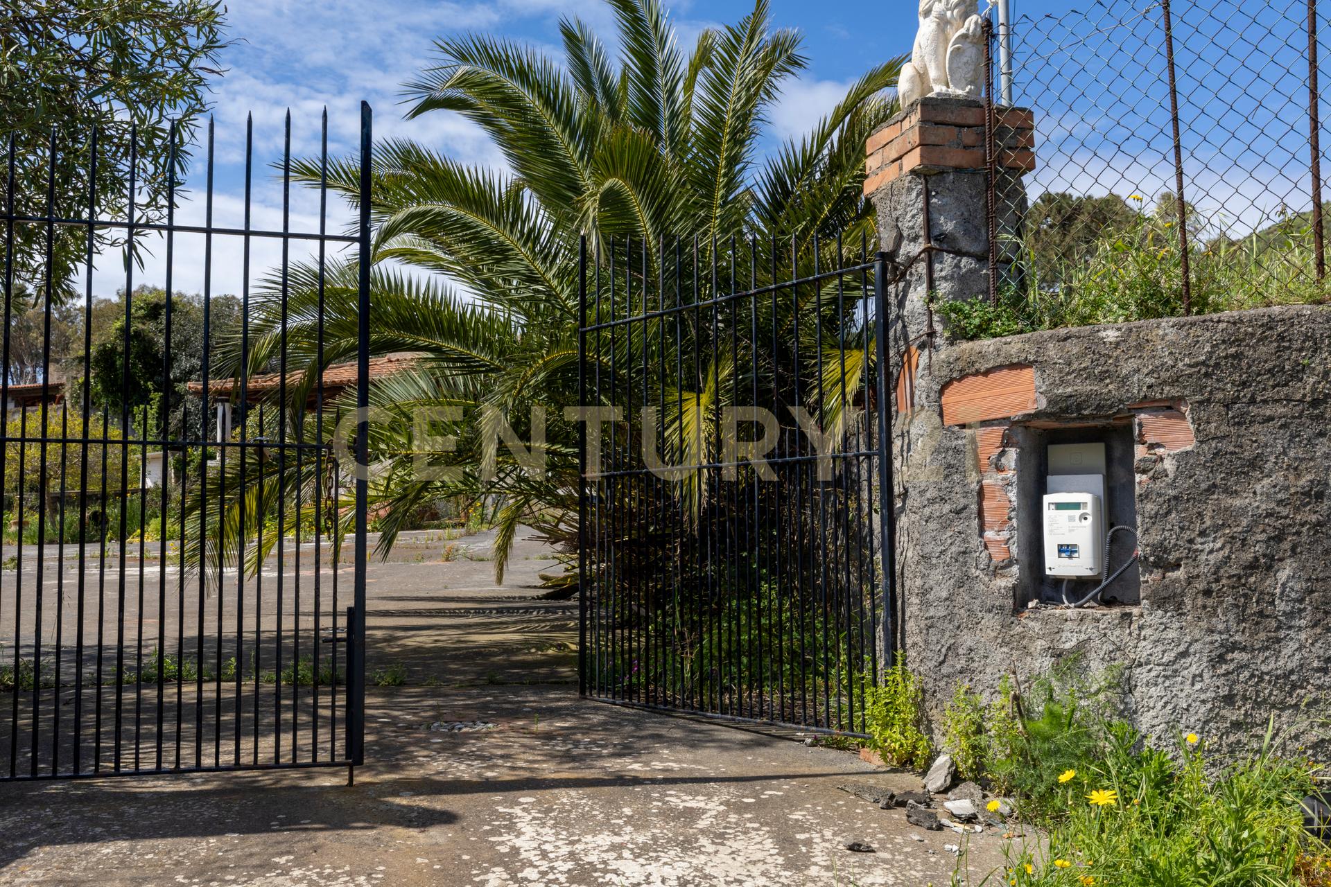 Villa in Via Reale Snc, Lipari