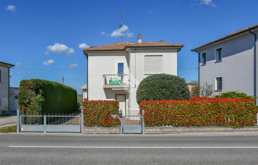 Villa in Via XX Settembre 86, Poggio Renatico — foto 3 di 5