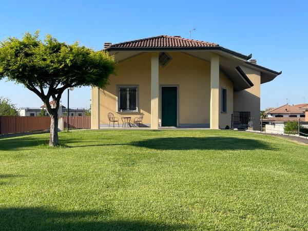 Villa in Via Fontana 16/F, Torricella Verzate — foto 2 di 5