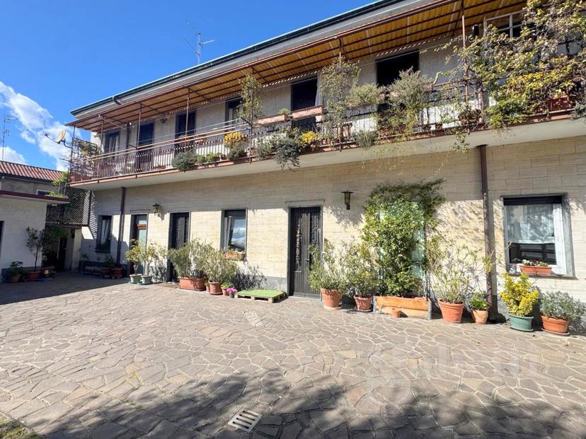Casa indipendente in Via San Luigi Gonzaga 11, Busto Arsizio — foto 4 di 5