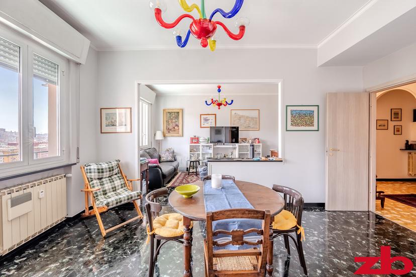 Appartamento in Via Davide Menini, Genova