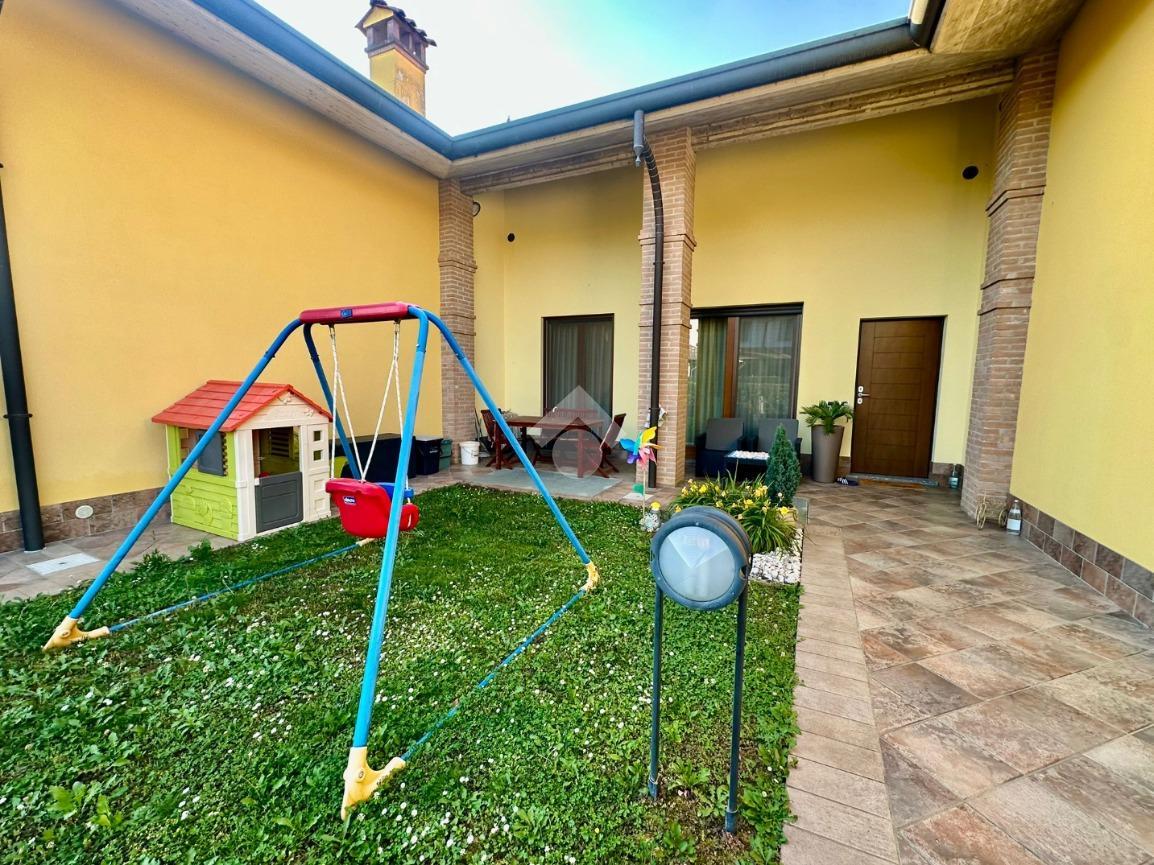 Villa in Via Roma 1, Ghisalba