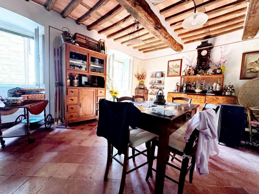 Porzione di casa, Villa Basilica — foto 2 di 5