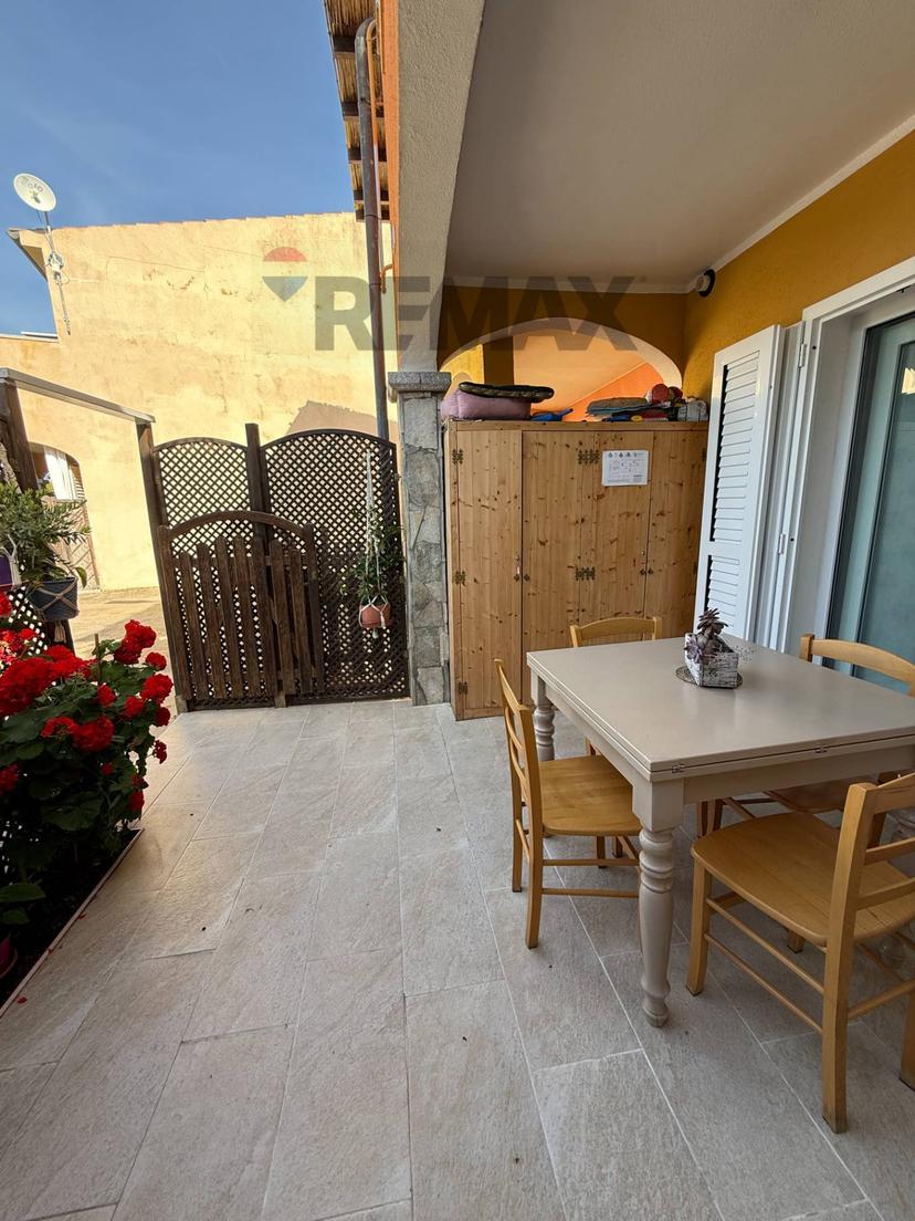 Villa a schiera in Via Nuoro Snc, Valledoria — foto 2 di 5