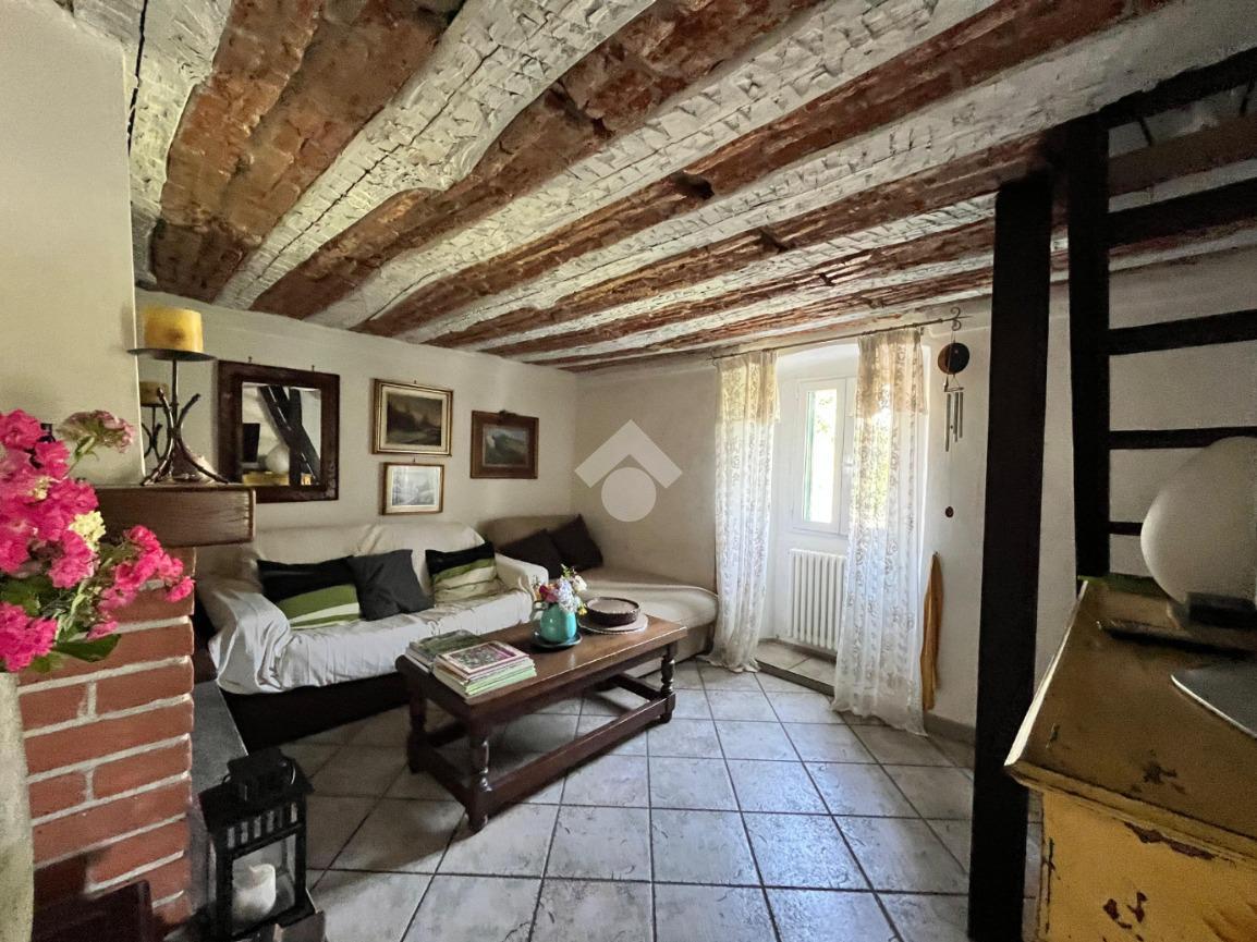Casa indipendente in Vicolo Cavalice 11, Val di Chy