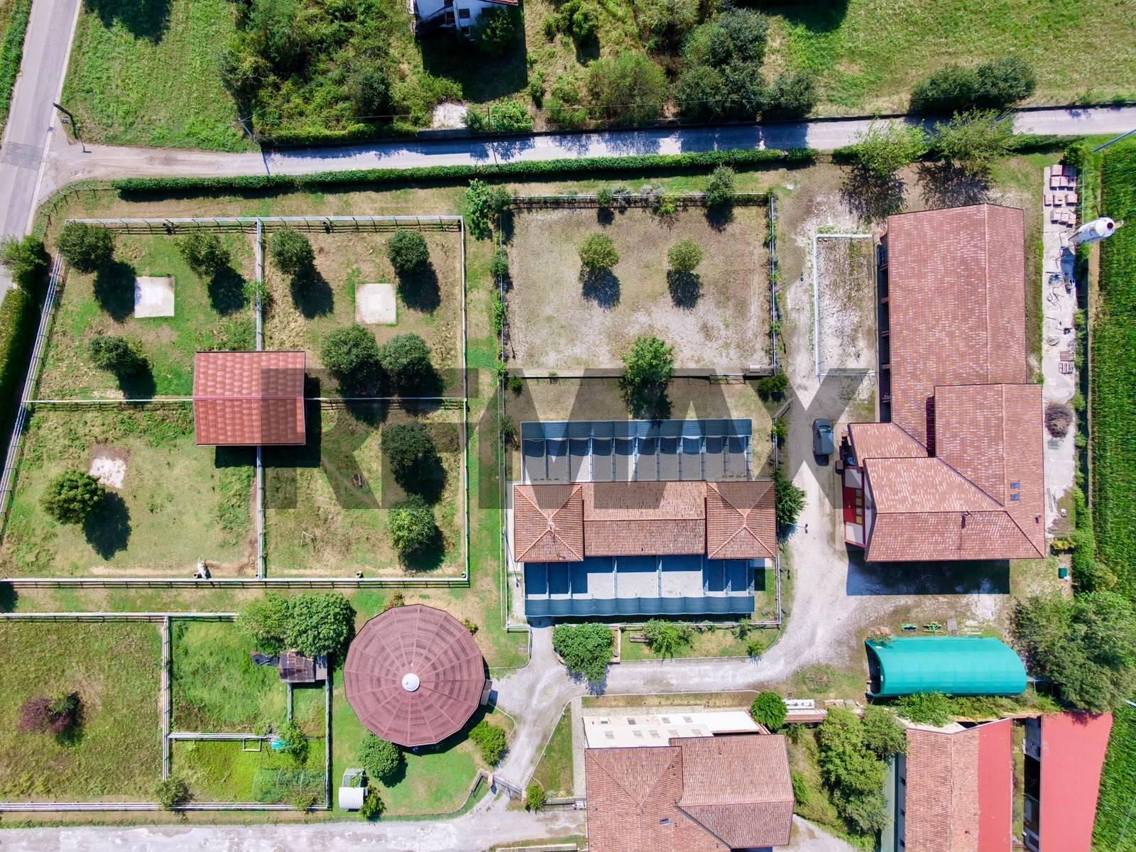 Rustico in Via Trento 52/a, Paderno Franciacorta