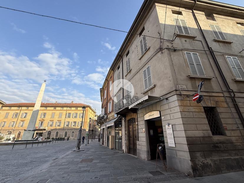 Mansarda in Piazza Vincenzo Gioberti 1, Reggio nell'Emilia — foto 2 di 5