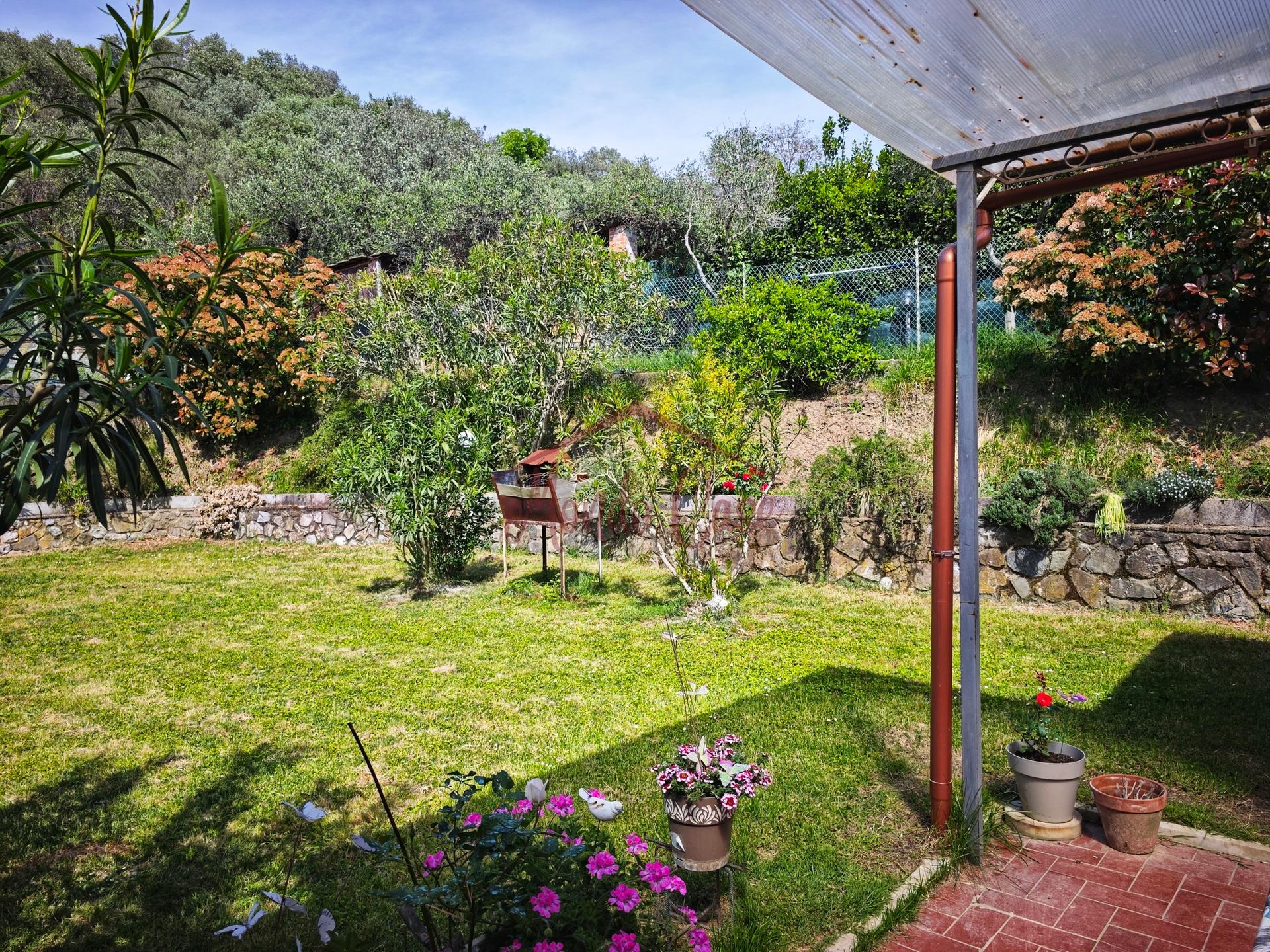 Villa a schiera in Via Caprignano, Castelnuovo Magra