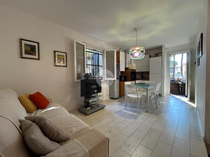 Villa a schiera in Viale Oberdan 1, Cervia