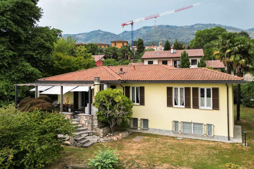 Villa unifamiliare, Barasso — foto 4 di 5
