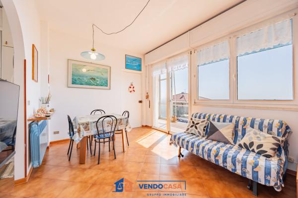 Villa in Via 25 Aprile 19, Bergeggi — foto 2 di 5