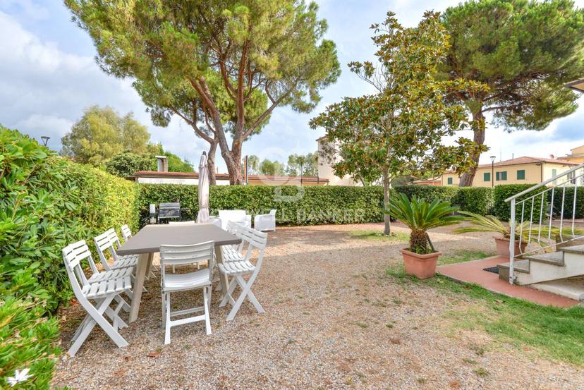 Appartamento in Viale G. Pietri, Campo nell'Elba