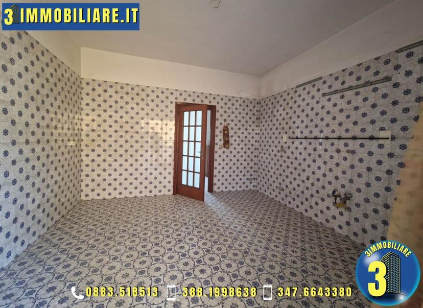 Quadrilocale in Via Santeramo, Barletta — foto 2 di 5