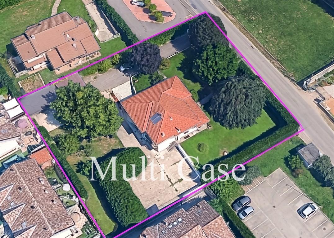 Villa, Saronno