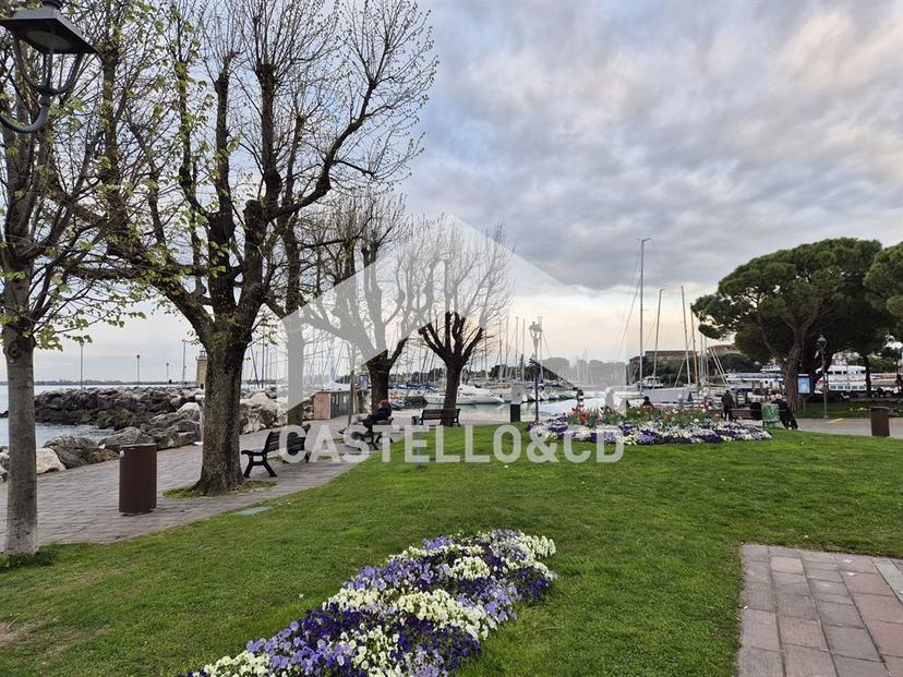 Trilocale in Via Pascoli, Desenzano del Garda — foto 3 di 5