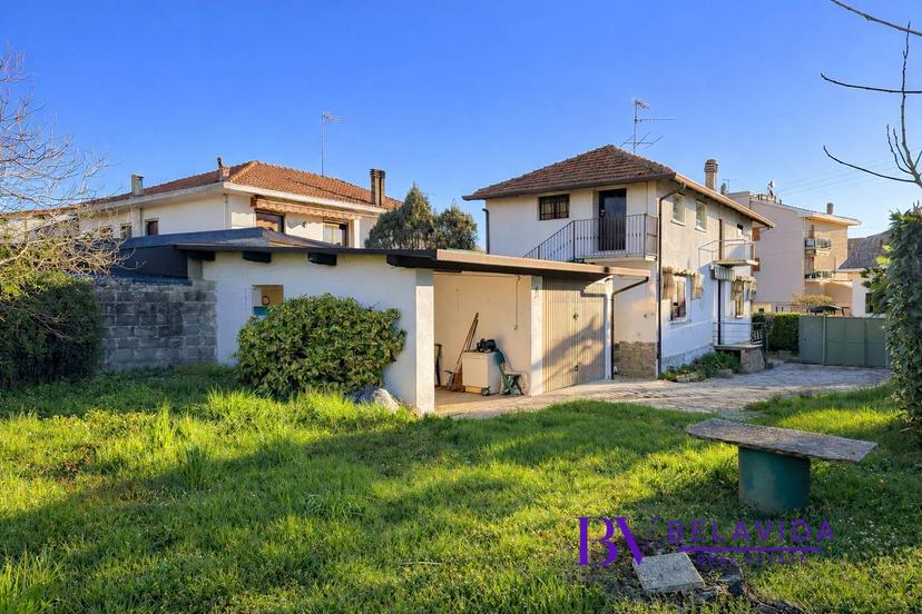 Villa in Via del Forno 27, Borgomanero — foto 5 di 5