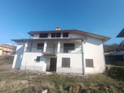 Terratetto plurifamiliare, Cagnano Amiterno