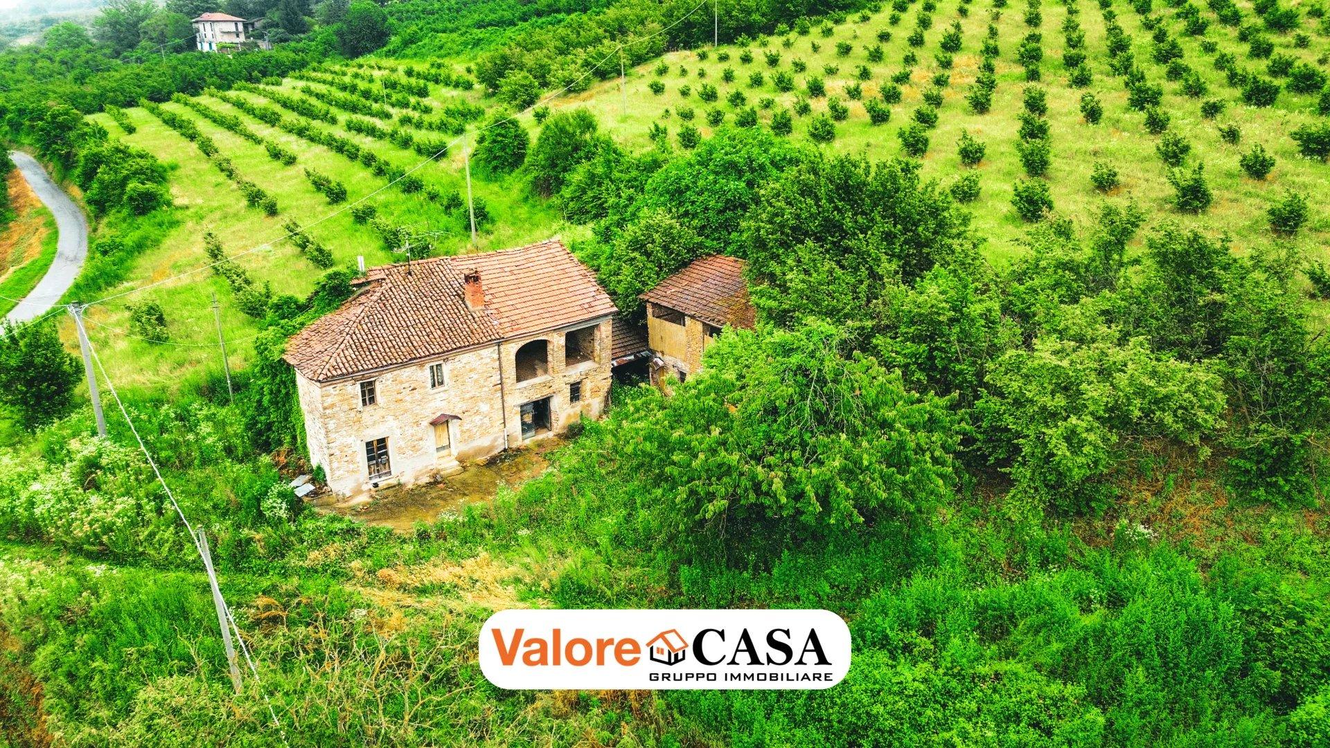 Casa indipendente, Castino