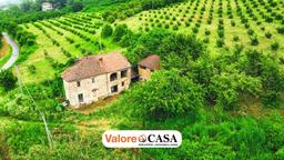 Casa indipendente, Castino