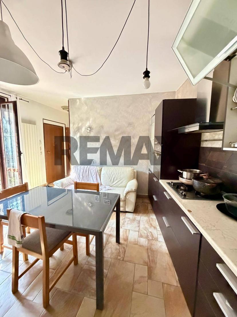 Casa indipendente in Via Cavour 49, Cerano — foto 3 di 5