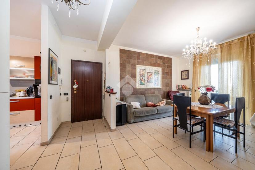 Trilocale in Via Montefiorino 2, Reggio nell'Emilia — foto 5 di 5