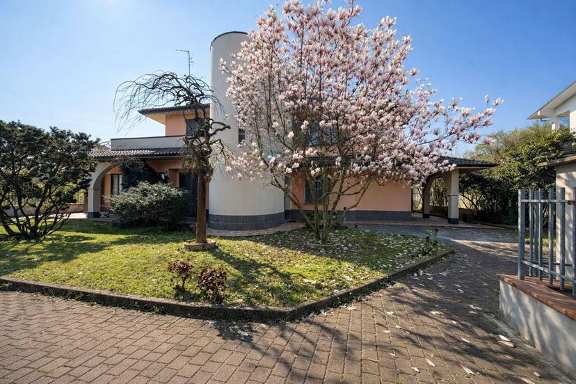 Villa in Vigorelli 102, Casteggio — foto 3 di 5