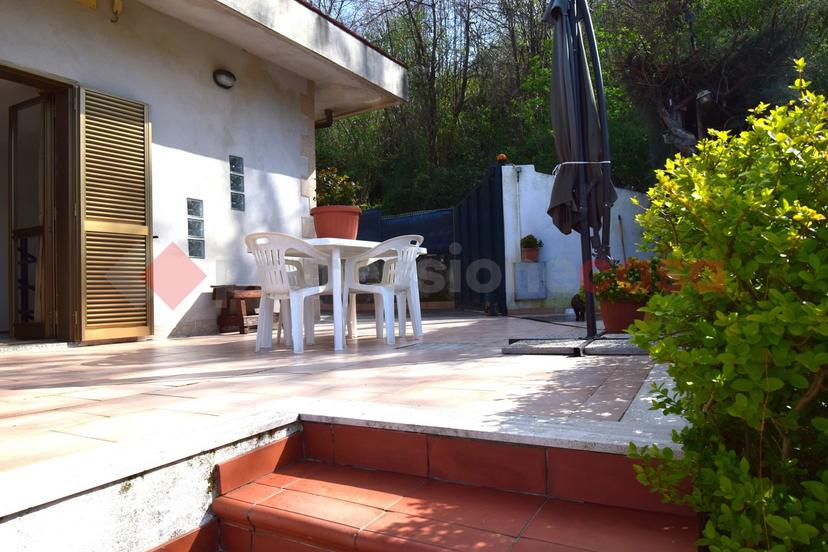 Casa indipendente in Via Caselle Inferiori 3, Cava de' Tirreni — foto 2 di 5