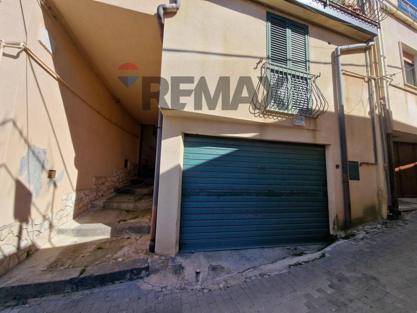Casa indipendente in Via Croce Valverde 49, Enna — foto 4 di 5