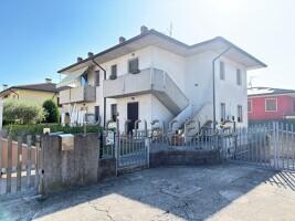 Quadrilocale in Via del Fante 17, Albaredo d'Adige — foto 2 di 5