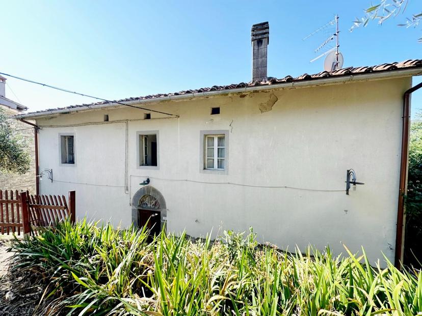 Porzione di casa, Villa Basilica — foto 3 di 5