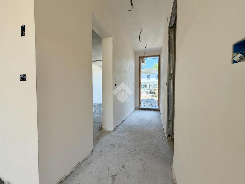 Villa a schiera in Via a. Spinelli, Guastalla