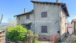 Rustico in Via Leopoldo Nobili, Gallicano