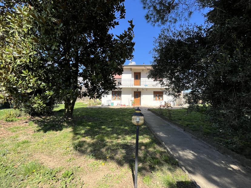 Trilocale in Via Ca' Bregana, Albettone — foto 2 di 5