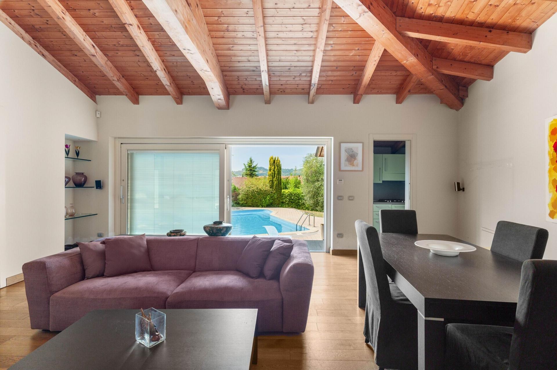 Villa unifamiliare in Via Tommaso Culasso 9, Canelli
