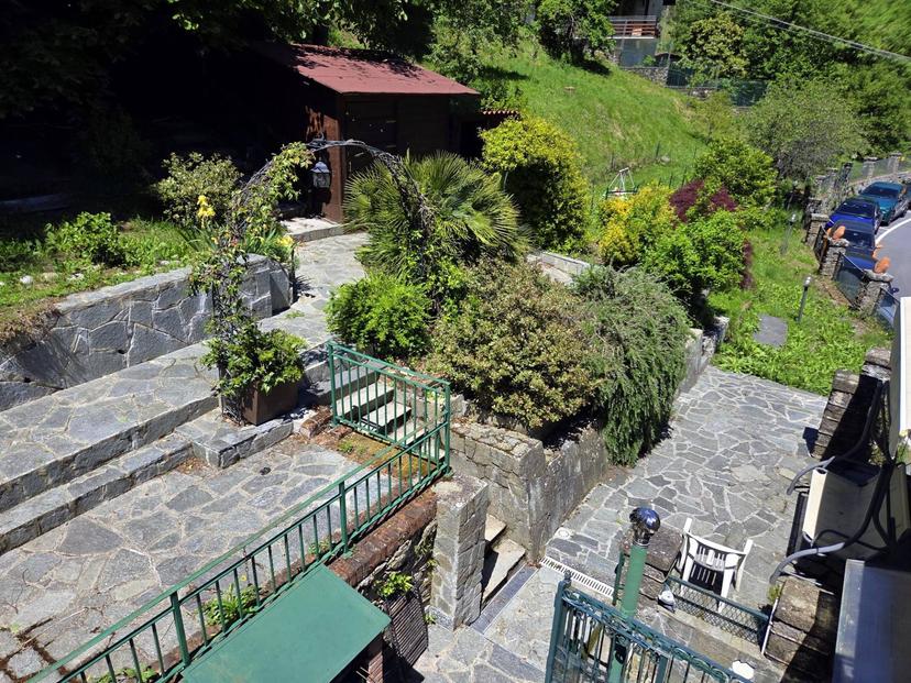 Casa indipendente in Via Roma, Savignone — foto 3 di 5