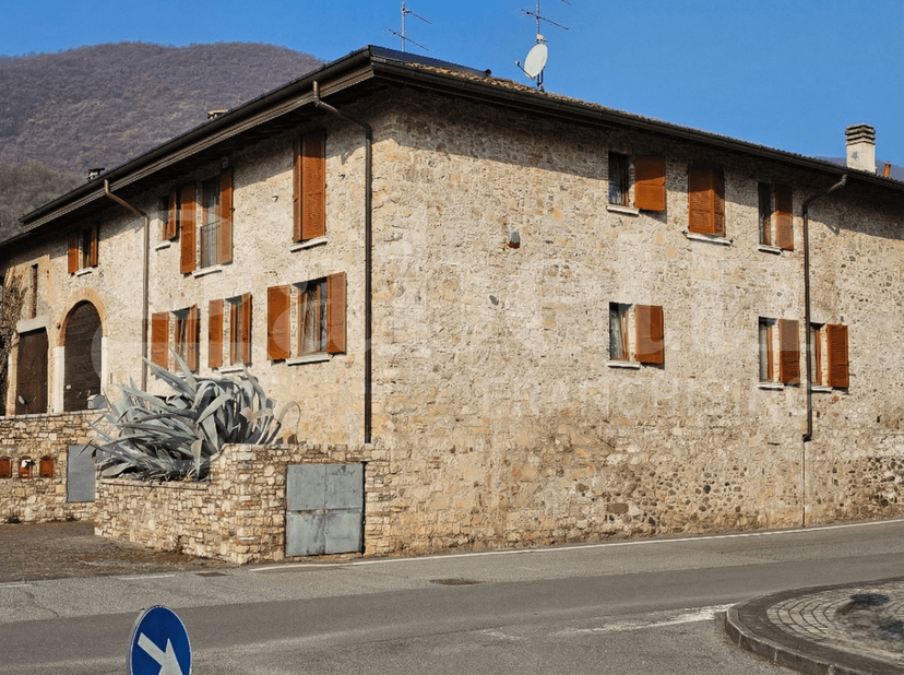 Quadrilocale in Via XX Settembre 36, Concesio — foto 2 di 5