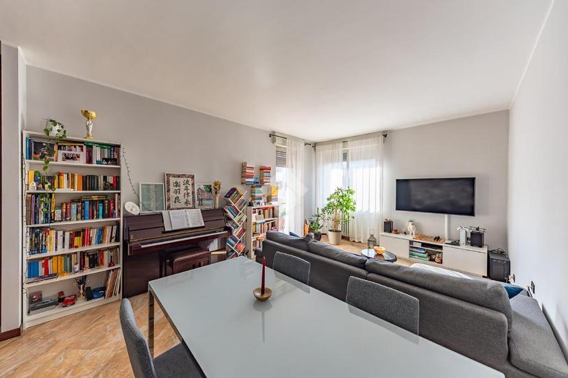 Bilocale in Via Valera 35, Arese