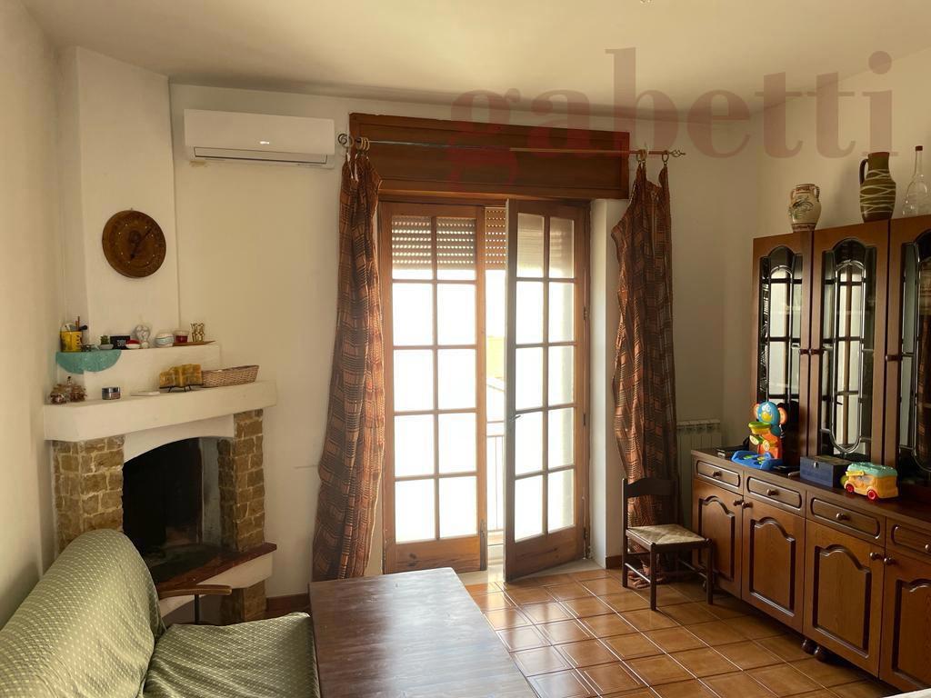 Casa indipendente in Via Leonardo da Vinci, Spongano