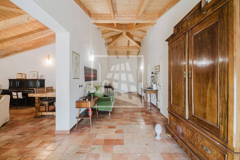 Casa indipendente in Via Adelmo Tirabassi 37, Reggio nell'Emilia