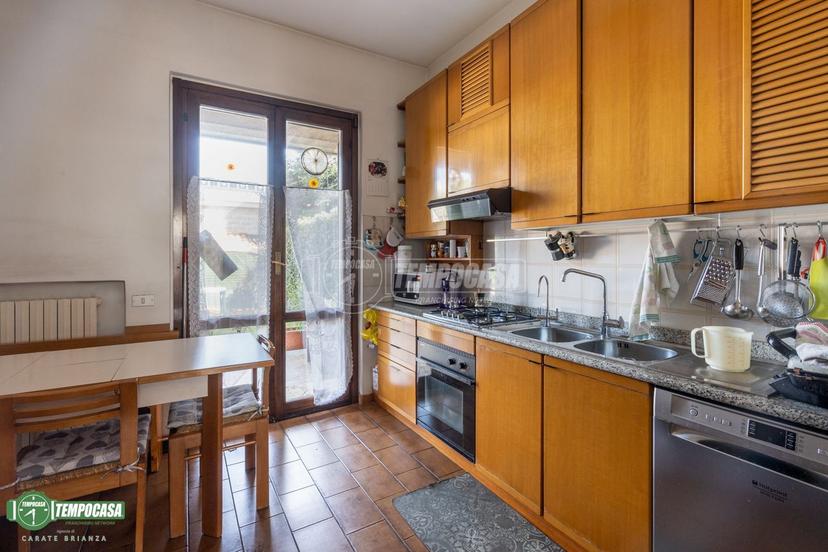 Villa a schiera in Via Cristoforo Colombo 71, Carate Brianza — foto 4 di 5