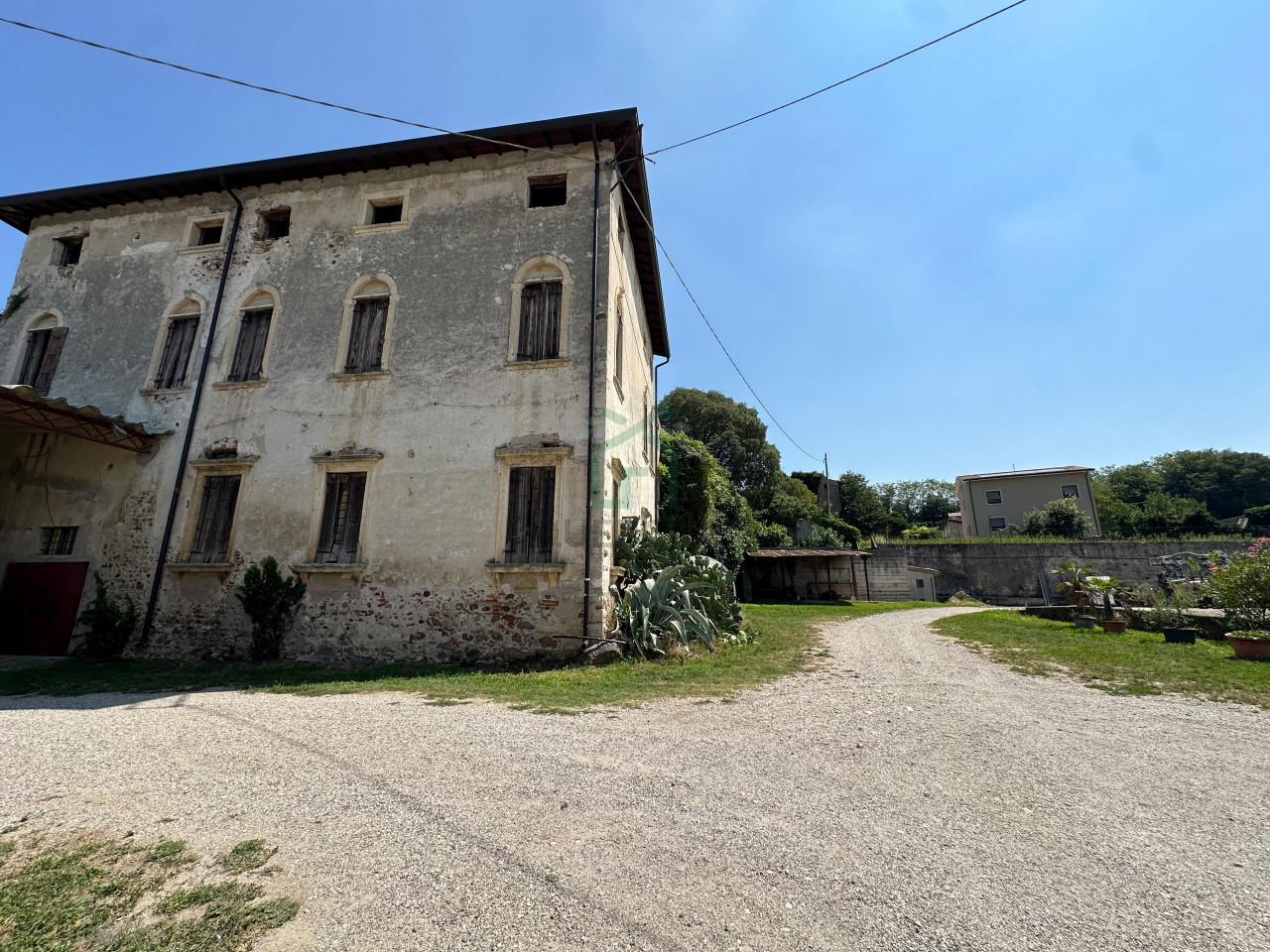 Villa in Via Corte, Sona