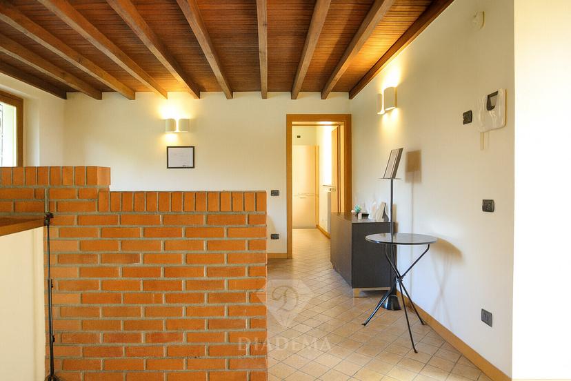 Villa unifamiliare, Besnate — foto 3 di 5
