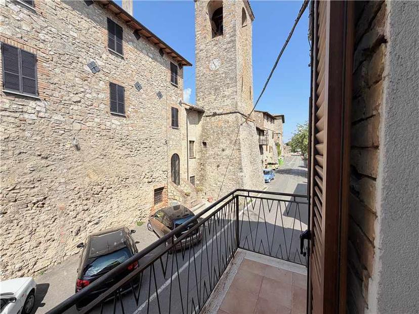 Quadrilocale in Via del Campanile 4, Gualdo Cattaneo — foto 2 di 5