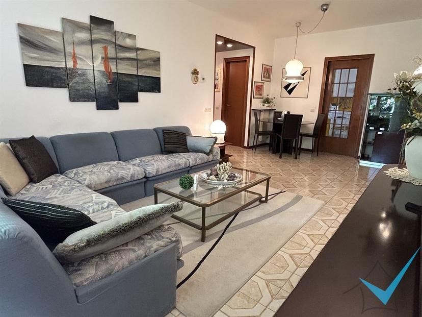 Quadrilocale in Viale Sant'Aquilino 40b, Varedo — foto 3 di 5