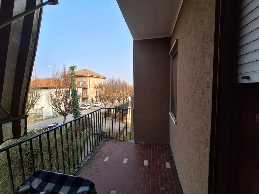 Trilocale in Salita Sant'Anna 102, Casale Monferrato — foto 3 di 5