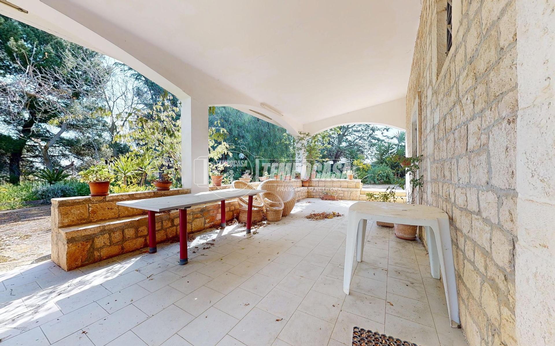 Villa in Strada Provinciale Casamassima, Conversano